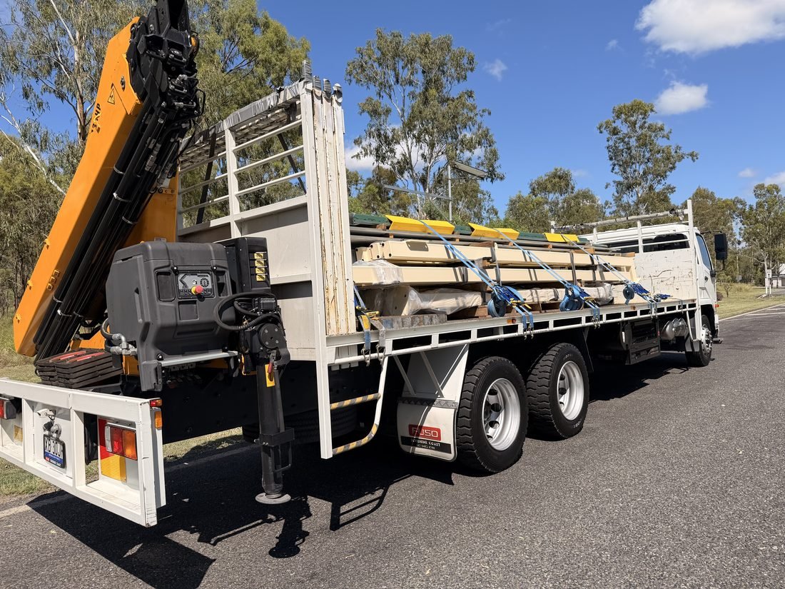 Crane truck and haulage